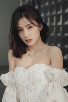 吴梦梦到粉丝家里洗澡在线
